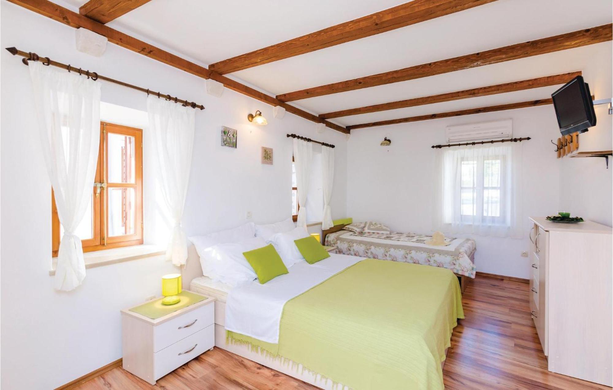 Cozy Home In Slano With Wifi 외부 사진